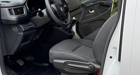 location-RENAULT-Cherbourg-en-Cotentin-roadstr