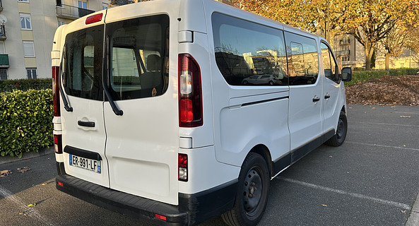 location-RENAULT-Pontoise-roadstr