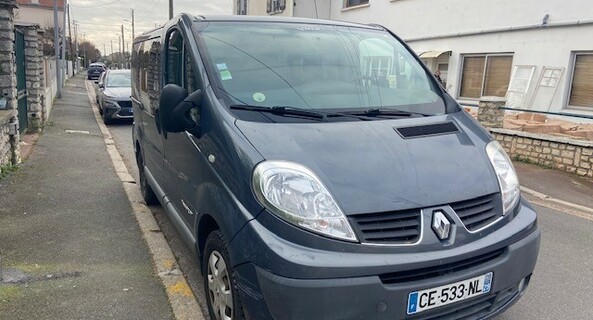 location-RENAULT-Montreuil-roadstr