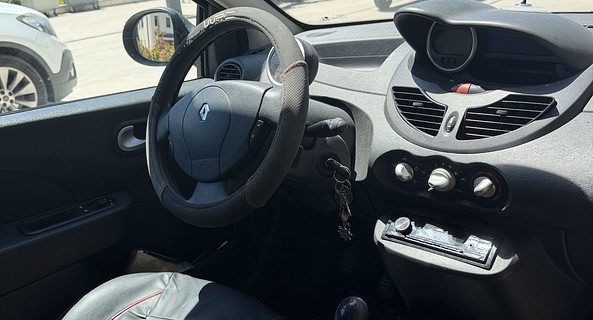 location-RENAULT-Ajaccio-roadstr