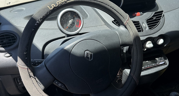 location-RENAULT-Ajaccio-roadstr