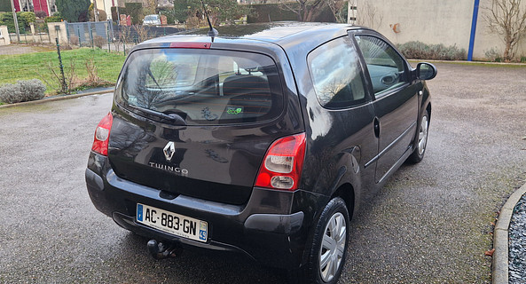 location-RENAULT-Le Thuit de l'Oison-roadstr