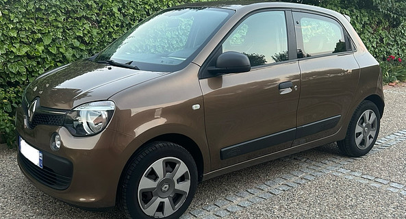 location-RENAULT-Vic-en-Bigorre-roadstr