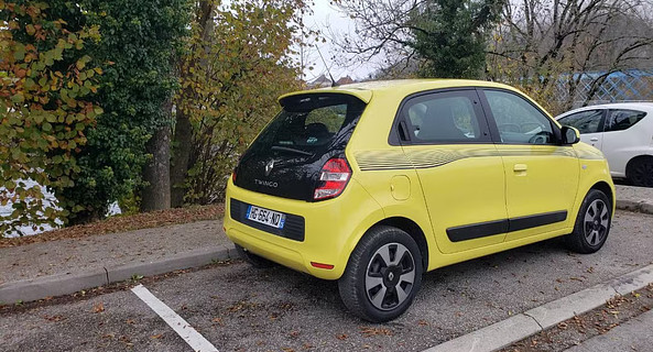location-RENAULT-Avanne-Aveney-roadstr