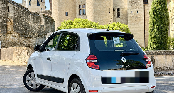 location-RENAULT-Angers-roadstr