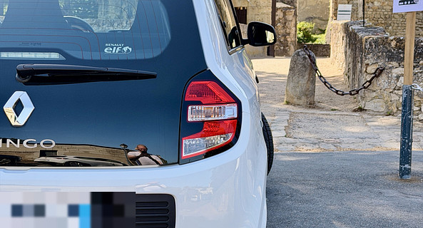 location-RENAULT-Angers-roadstr