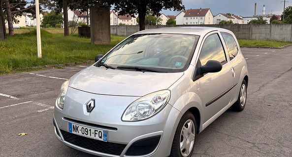 location-RENAULT-Thionville-roadstr