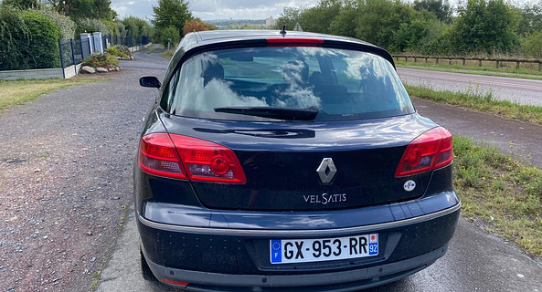 location-RENAULT-Bron-roadstr