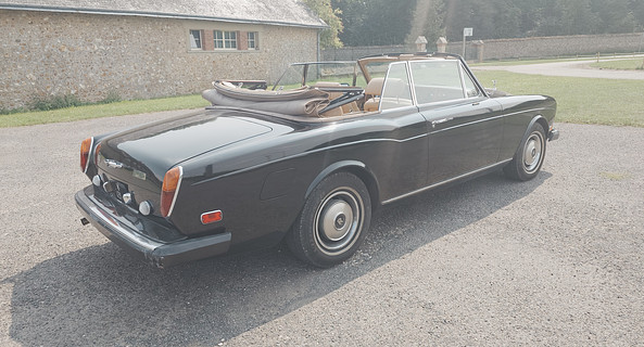 location-ROLLS ROYCE-Paris-roadstr