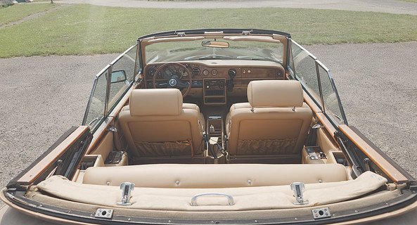 location-ROLLS ROYCE-Paris-roadstr
