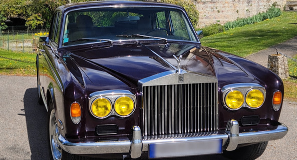 location-ROLLS ROYCE-Attignat-roadstr