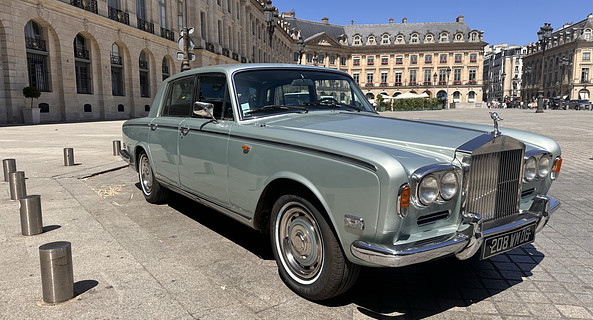 location-ROLLS ROYCE-Paris-roadstr
