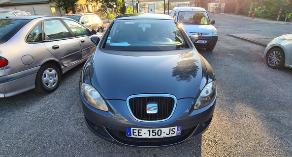 location-SEAT-Châteauroux-les-Alpes-roadstr