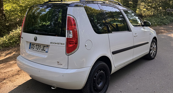 location-SKODA-Saint-Germain-en-Laye-roadstr