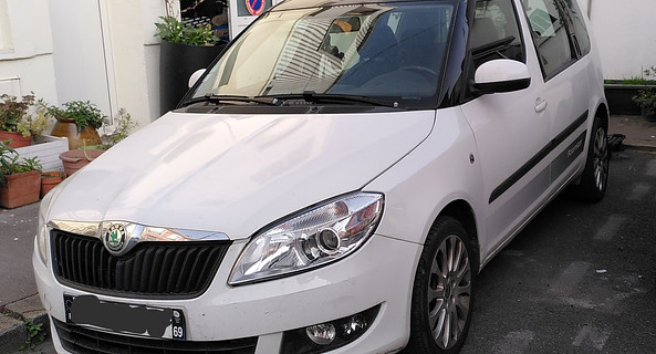 location-SKODA-Saint-Ouen-sur-Seine-roadstr