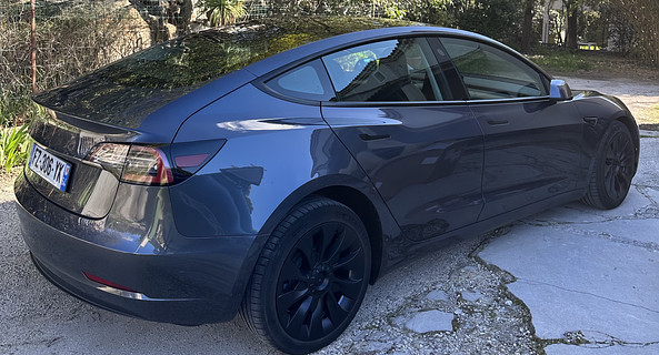 location-TESLA-Aix-en-Provence-roadstr