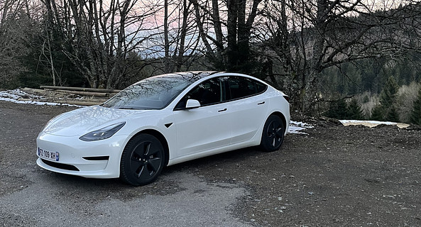 location-TESLA-Colmar-roadstr