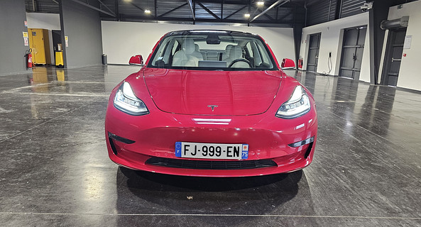 location-TESLA-Saint-Pryvé-Saint-Mesmin-roadstr