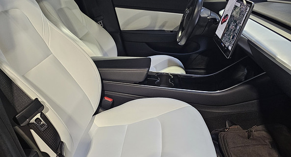 location-TESLA-Saint-Pryvé-Saint-Mesmin-roadstr