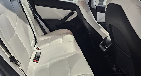 location-TESLA-Saint-Pryvé-Saint-Mesmin-roadstr