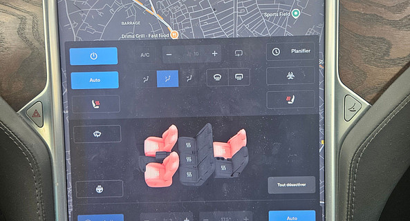 location-TESLA-Paris-roadstr