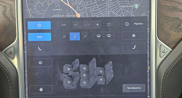 location-TESLA-Paris-roadstr