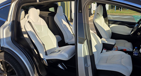 location-TESLA-Putanges-le-Lac-roadstr