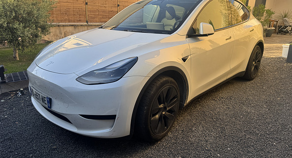 location-TESLA-Aubière-roadstr