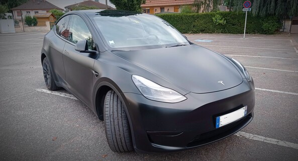 location-TESLA-Houssen-roadstr