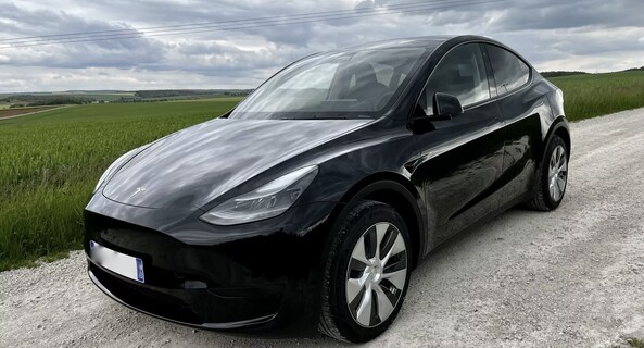 location-TESLA-Lalinde-roadstr