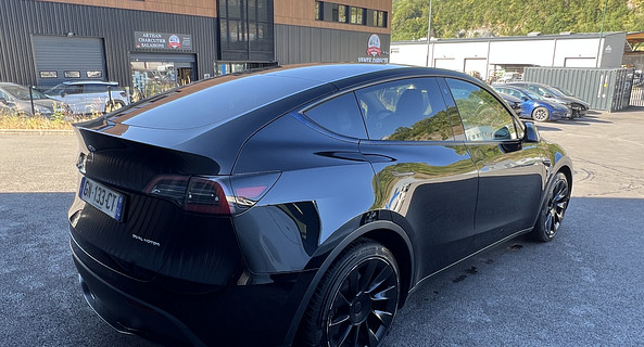 location-TESLA-Doussard-roadstr