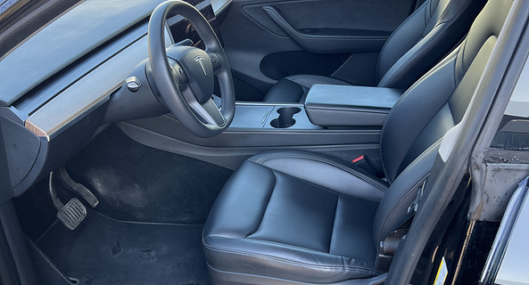location-TESLA-Doussard-roadstr