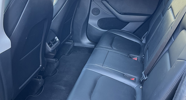 location-TESLA-Doussard-roadstr