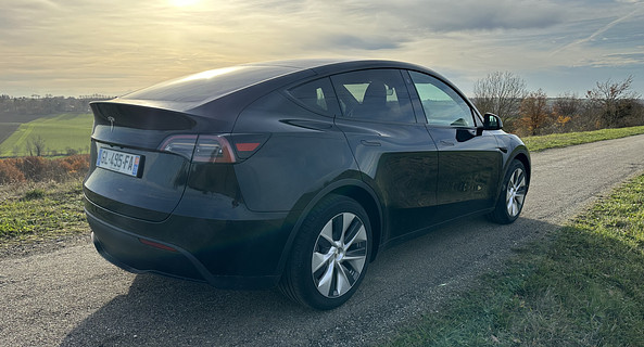 location-TESLA-Lanta-roadstr