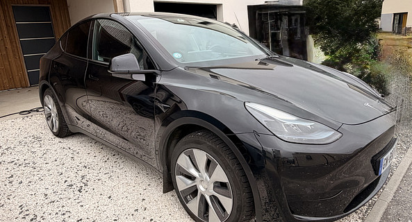 location-TESLA-Feins-roadstr