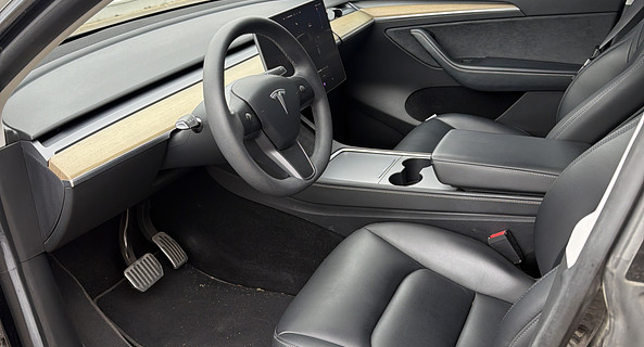 location-TESLA-Feins-roadstr