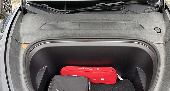 location-TESLA-Feins-roadstr