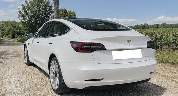 location-TESLA-Meudon-roadstr