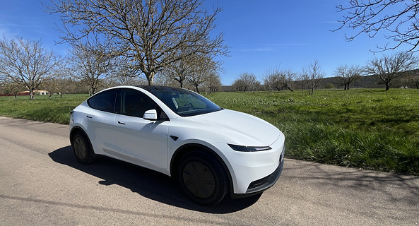 location-TESLA-Boulazac Isle Manoire-roadstr
