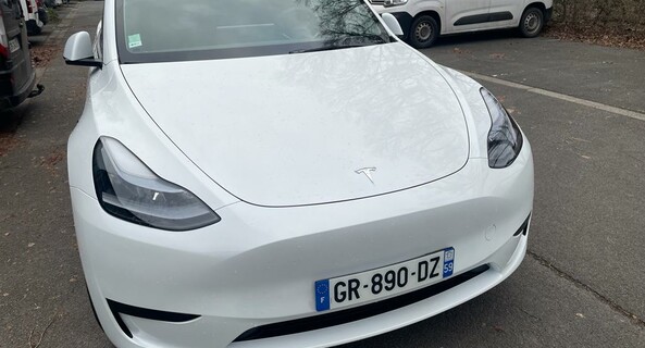 location-TESLA-Villeneuve-d'Ascq-roadstr