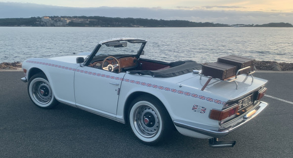 location-TRIUMPH-Cannes-roadstr