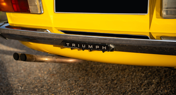location-TRIUMPH-Courbevoie-roadstr