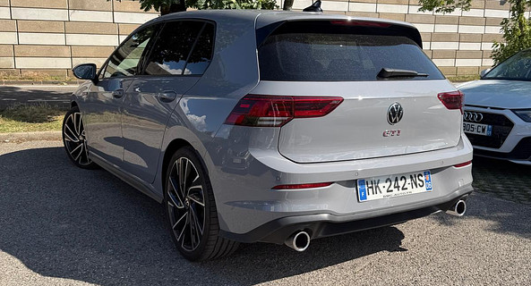 location-VOLKSWAGEN-Saint-Genis-Pouilly-roadstr