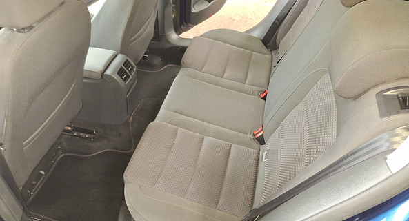 location-VOLKSWAGEN-Montfort-sur-Meu-roadstr