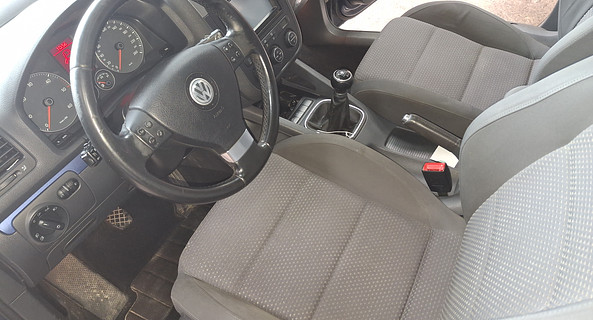 location-VOLKSWAGEN-Montfort-sur-Meu-roadstr