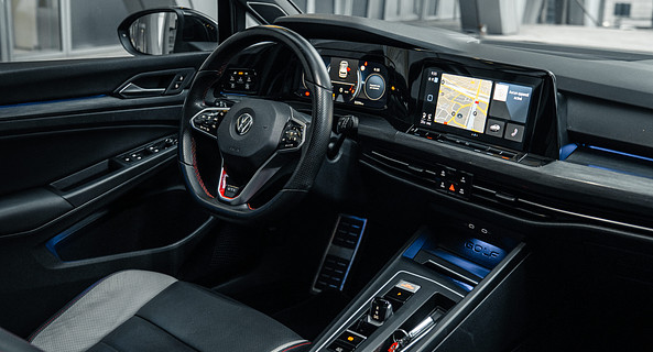 location-VOLKSWAGEN-Puteaux-roadstr