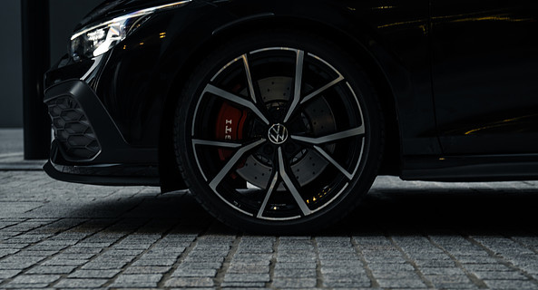 location-VOLKSWAGEN-Puteaux-roadstr