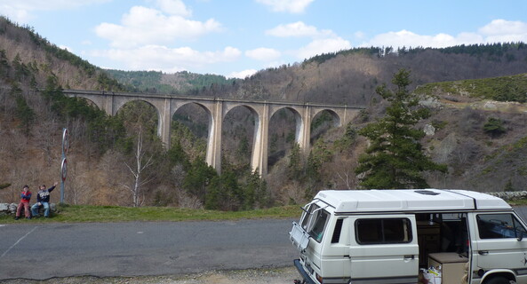 location-VOLKSWAGEN (VW)-Beaugency-roadstr