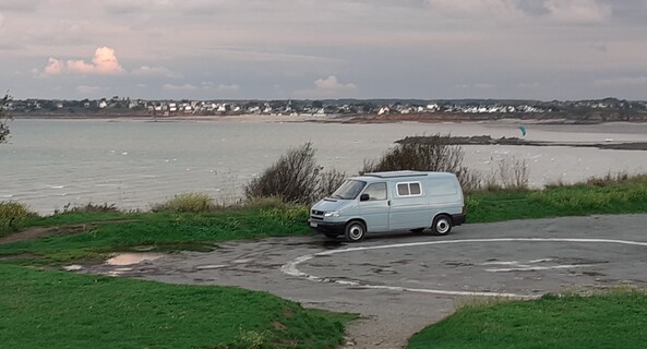 location-VOLKSWAGEN (VW)-Quévert-roadstr