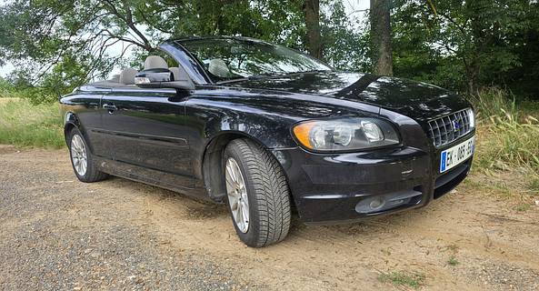 location-VOLVO-Villié-Morgon-roadstr